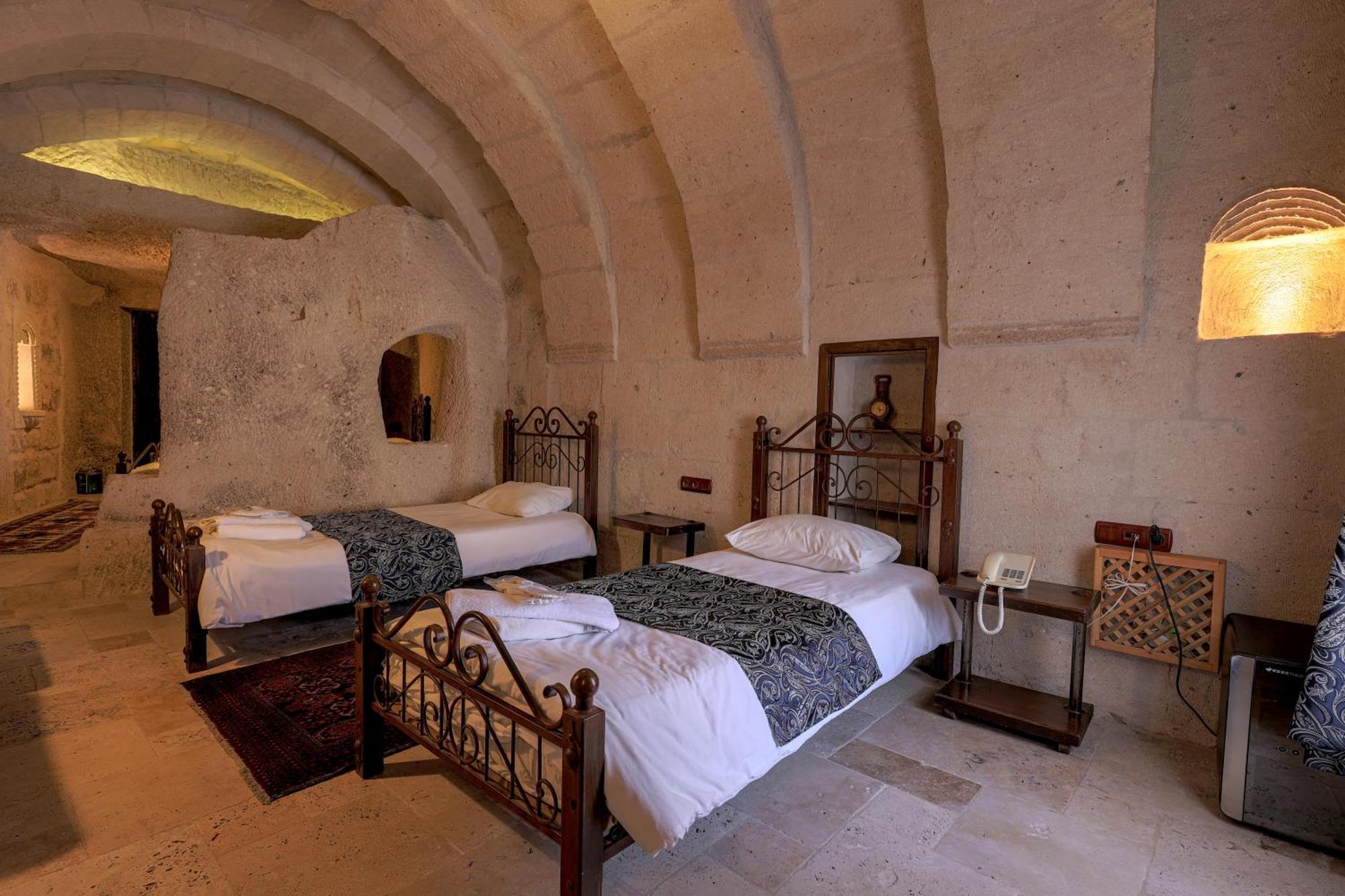 גורמה Century Cave Hotel מראה חיצוני תמונה