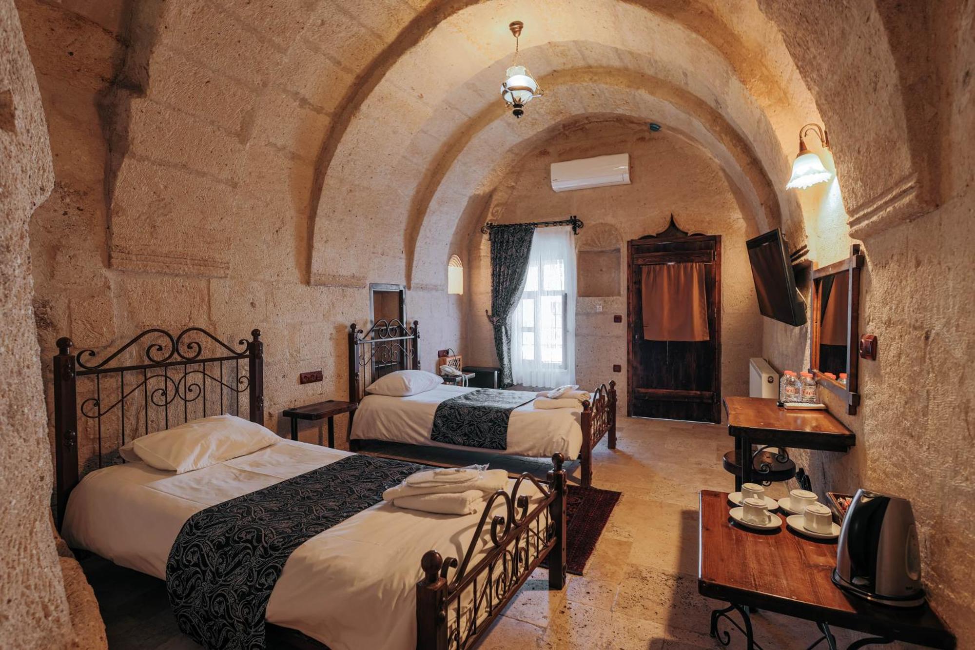 גורמה Century Cave Hotel מראה חיצוני תמונה