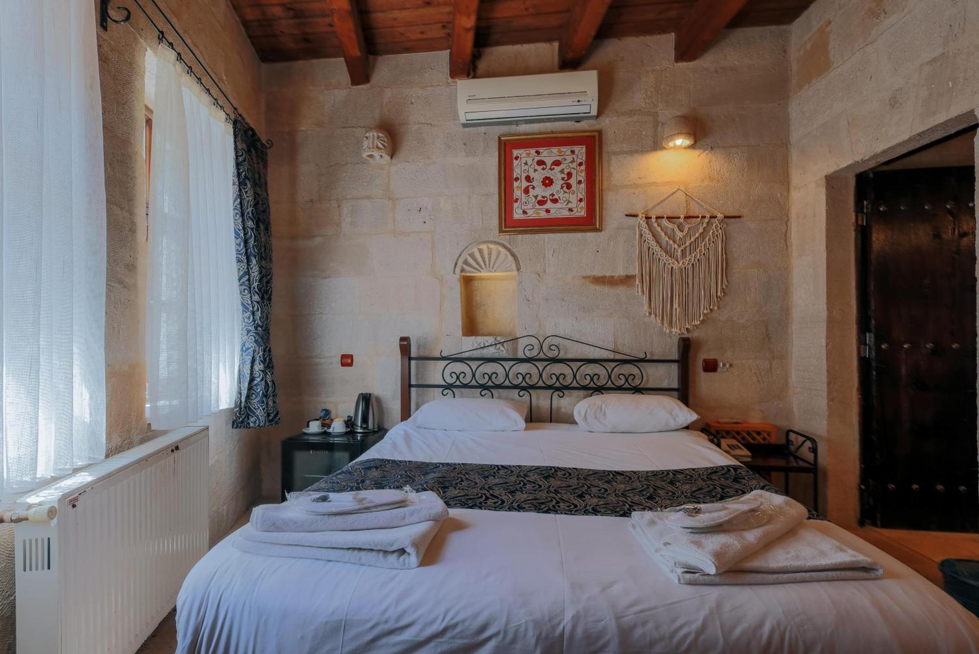 גורמה Century Cave Hotel מראה חיצוני תמונה
