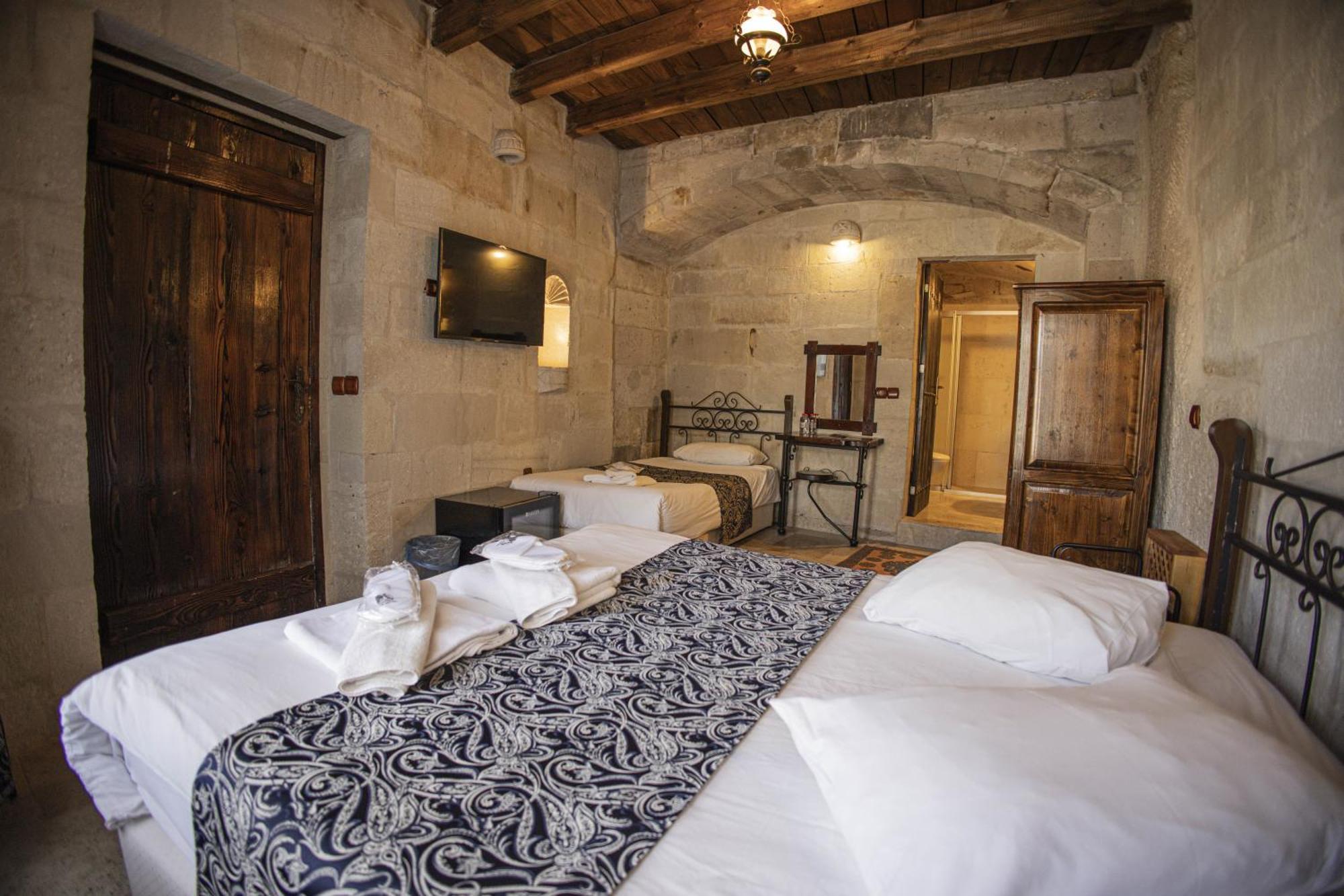 גורמה Century Cave Hotel מראה חיצוני תמונה