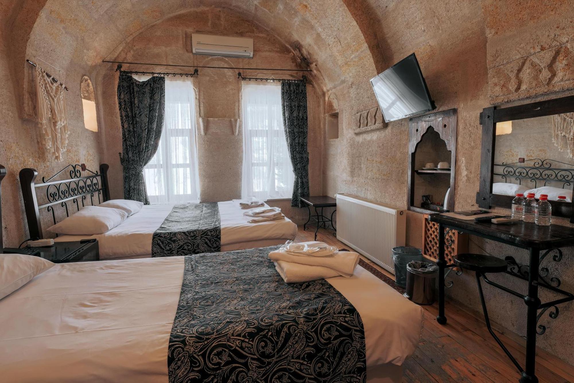 גורמה Century Cave Hotel מראה חיצוני תמונה